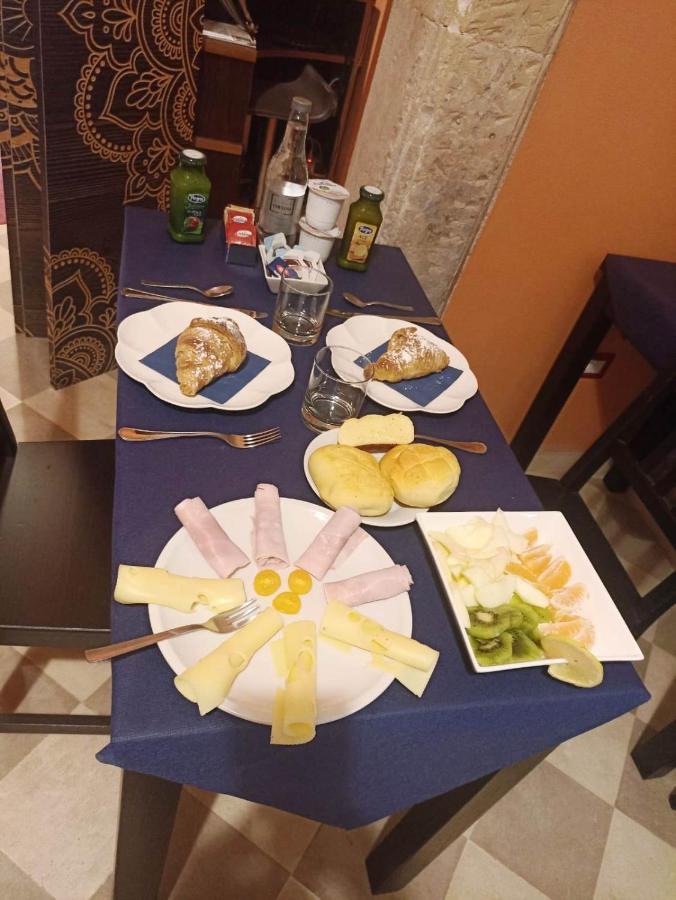 B&B Residenza Pizziniaco Lecce Bagian luar foto