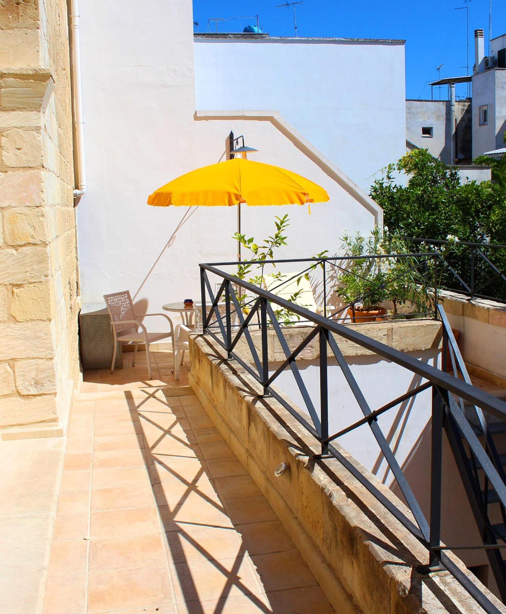 B&B Residenza Pizziniaco Lecce Ruang foto