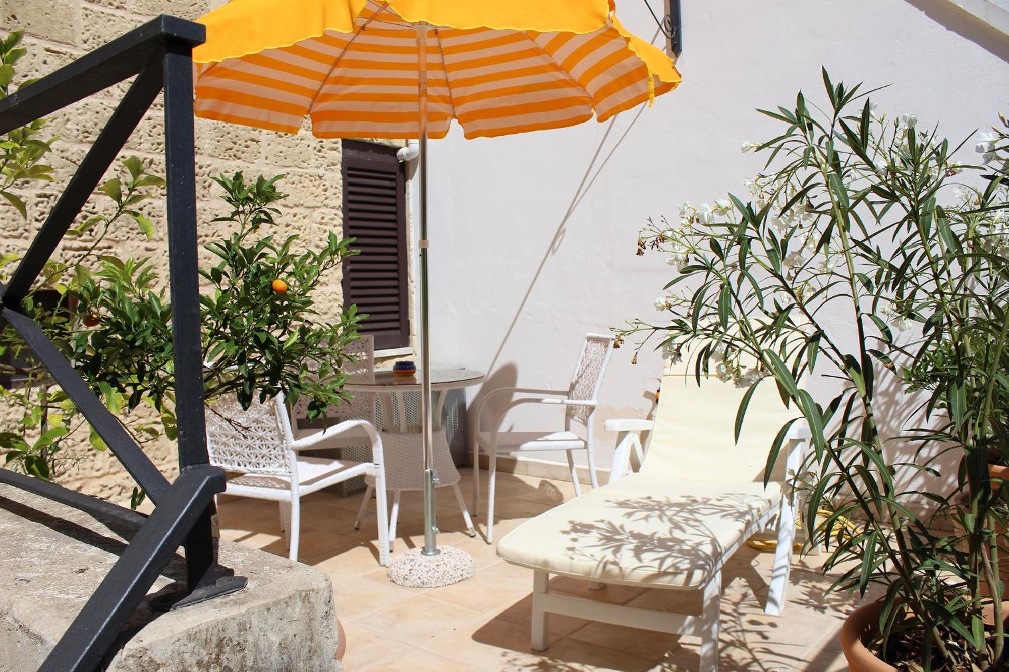 B&B Residenza Pizziniaco Lecce Ruang foto