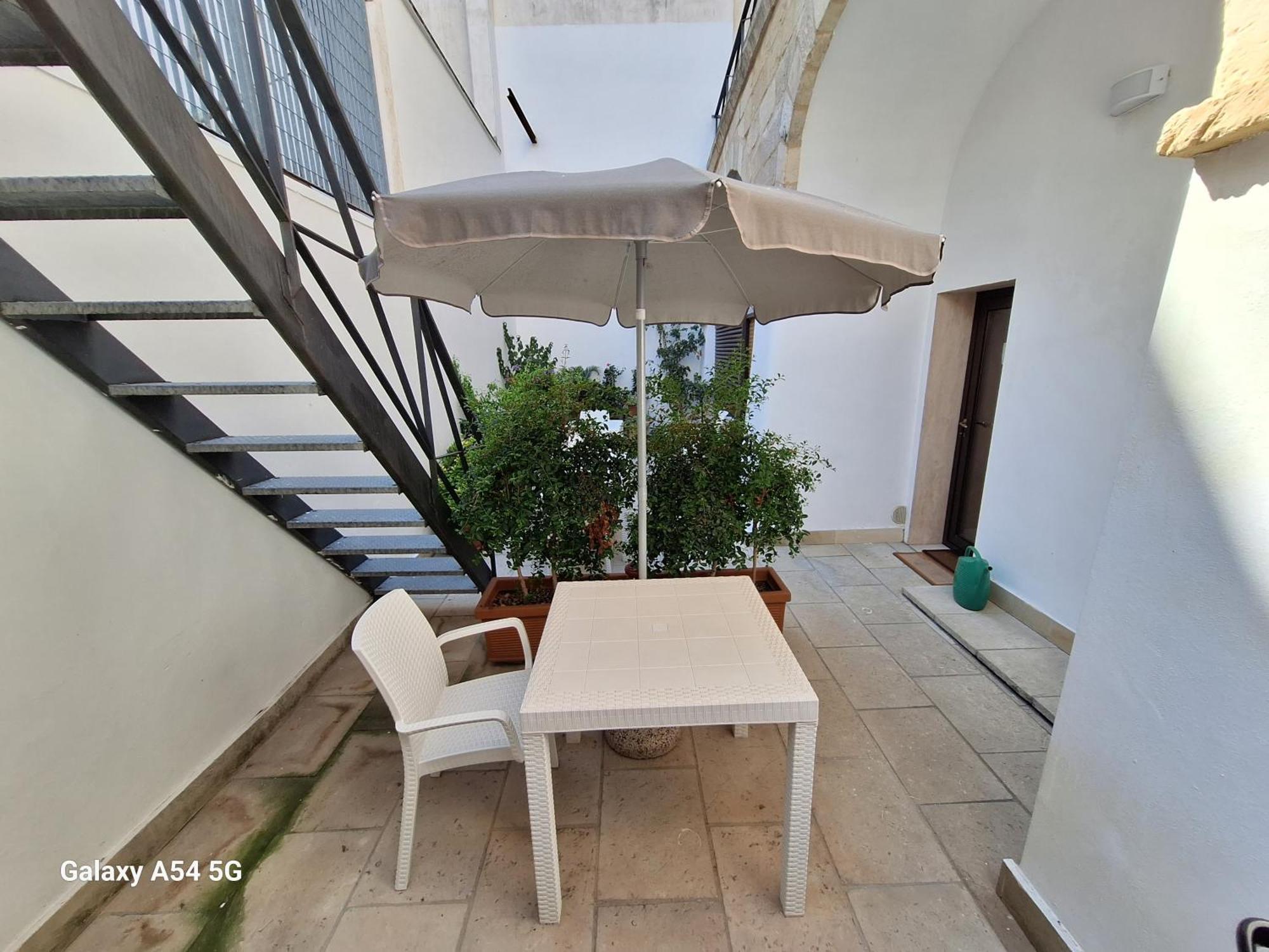 B&B Residenza Pizziniaco Lecce Bagian luar foto