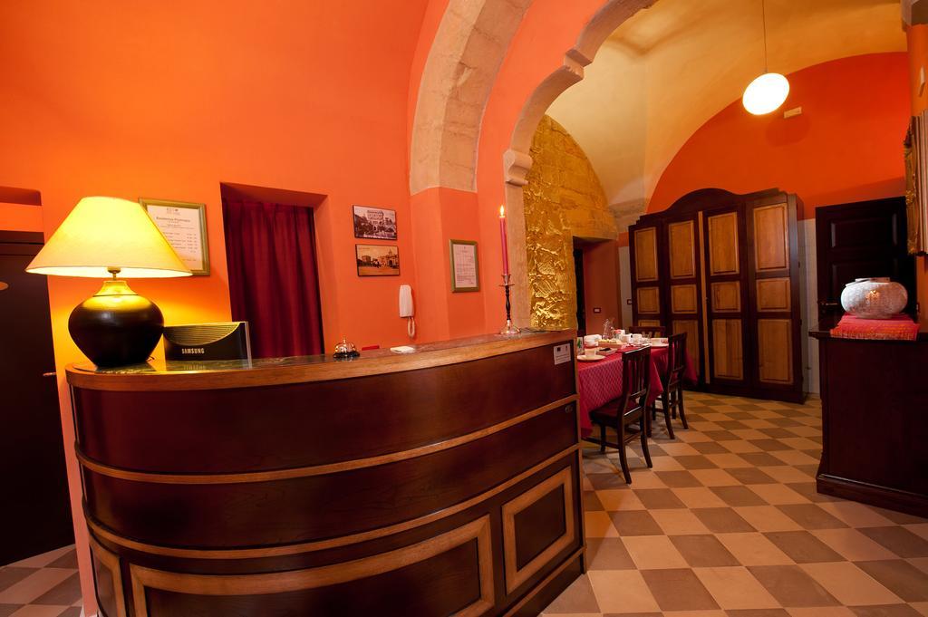 B&B Residenza Pizziniaco Lecce Bagian luar foto